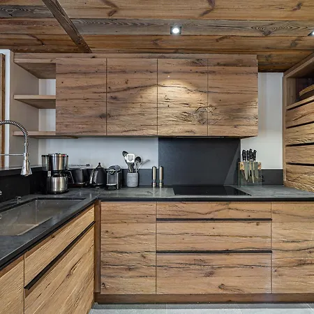 Appartement Val-d'isère, 5 Pièces, 8 Personnes - Fr-1-567-62